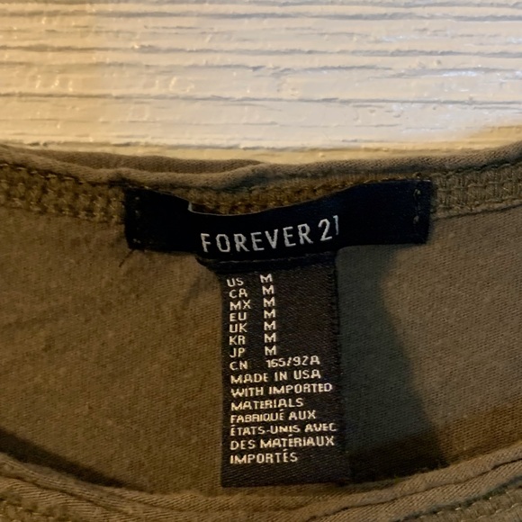 Sleeveless Tee by Forever 21.  Size Medium. - Picture 5 of 8